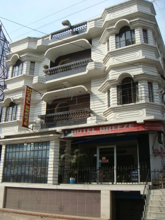 Breeze Hotel 西里古里 外观 照片